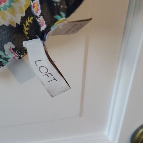 LOFT SCARF WRAP FLORAL PRINT BLACK PINK GOLD AQUA LIGHTWEIGHT - Picture 8 of 11